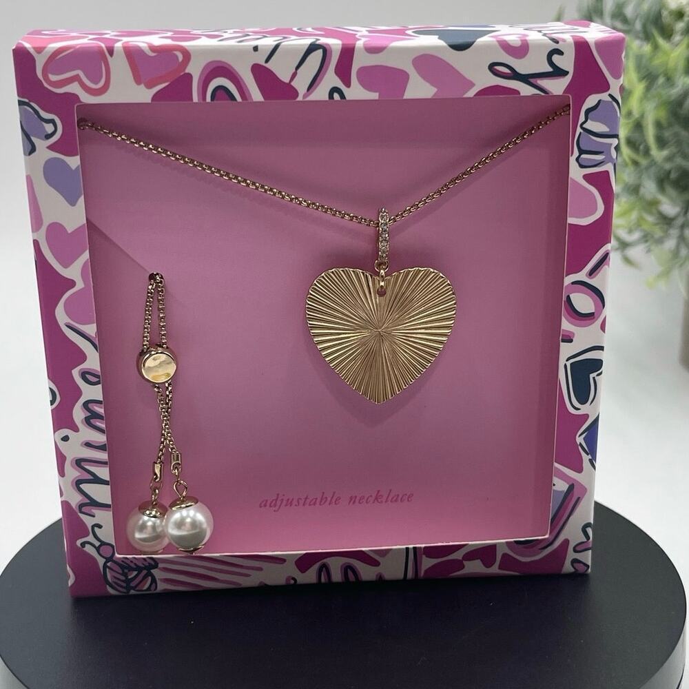 Lilly Pulitzer Lilac You A lot Bolo Gold Tone Heart faux Pearl Necklace Box New